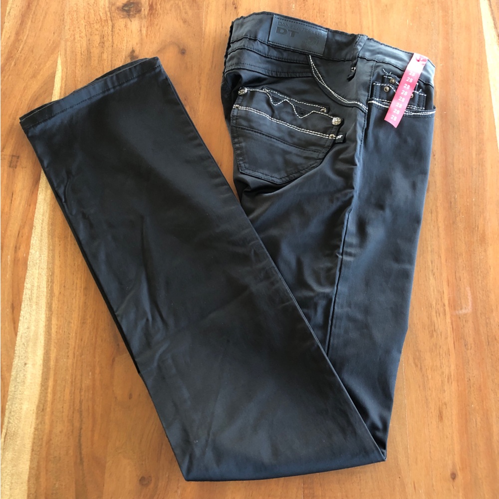 DT Jeans By Daniela Tobler Black Coated Low Rise Straight Leg‎  Sz 28 - NWT